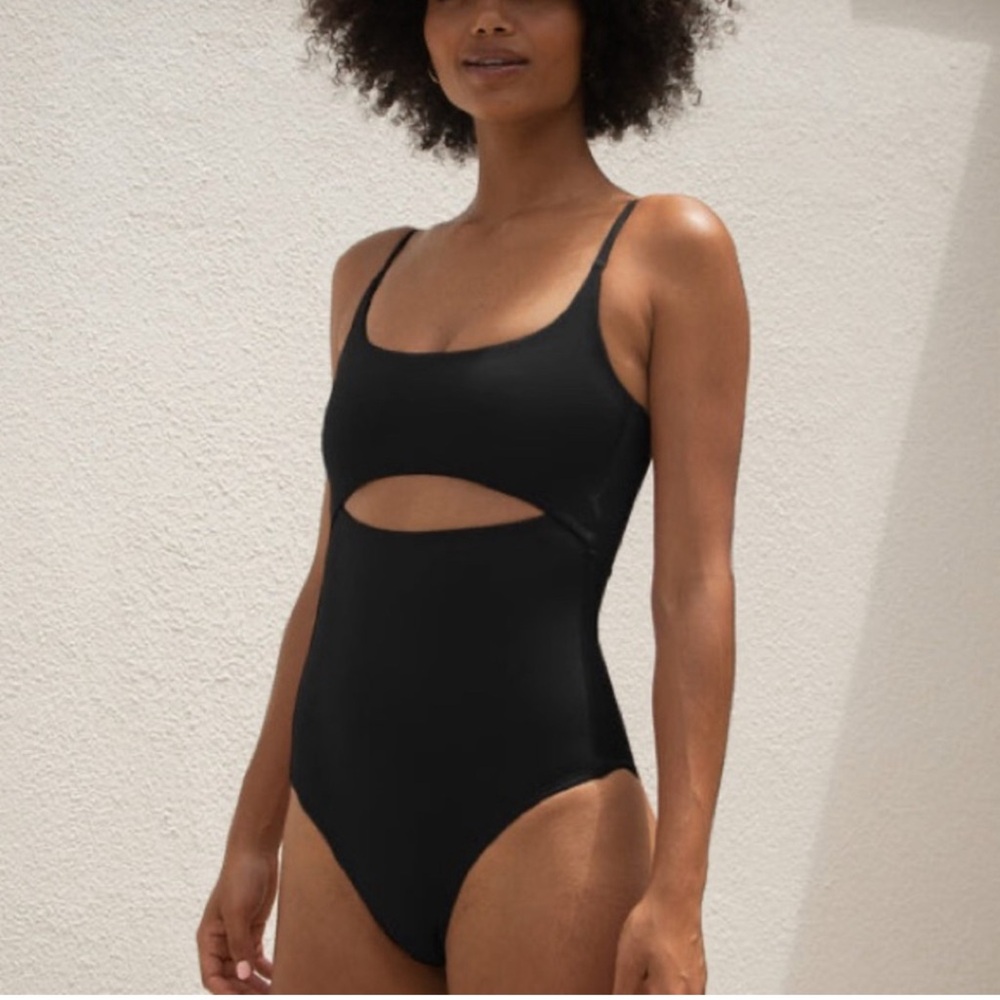 Left On Friday Black One Piece Peak Swimsuit XL Tall